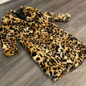Faux fur leopard coat